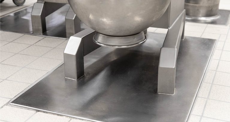 marine_ship_planetary_mixers_features_legs_welded_to_deck_stabile_installation_mounting_solid_mount_work_safety - Varimixer - Varimixer marine ship planetary mixers features legs welded to deck stabile installation mounting solid mount work safety